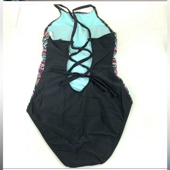 Mossimo One Piece Swimsuit - Picture 3 of 4